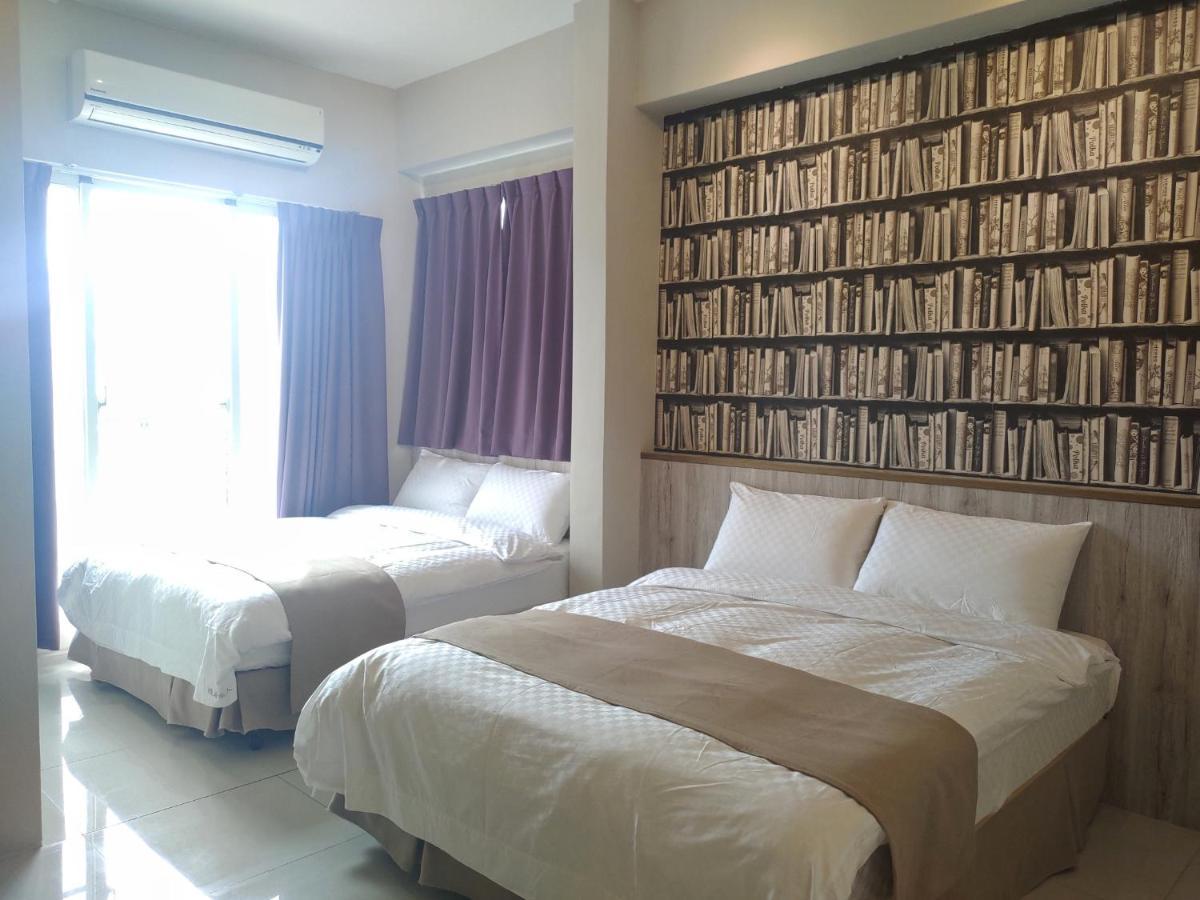 Railway Traveler B&B T'ai-tung Buitenkant foto