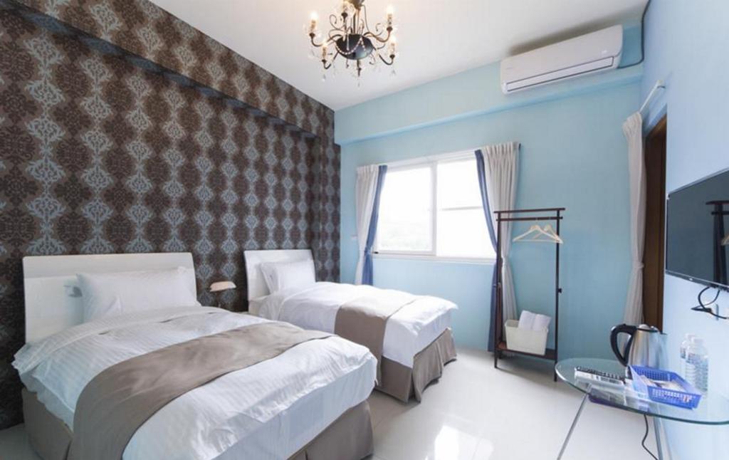 Railway Traveler B&B T'ai-tung Buitenkant foto